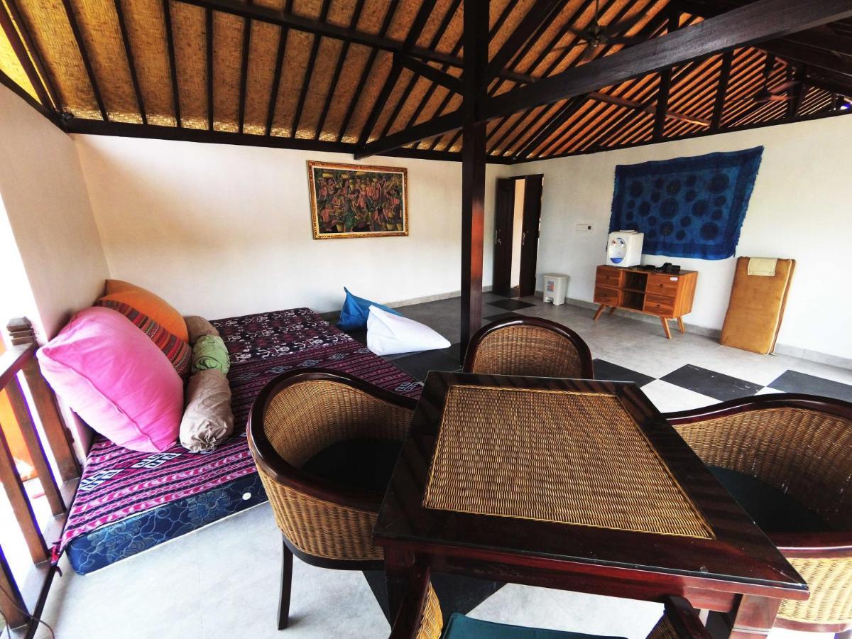 Capung Guesthouse Jimbaran Exterior foto