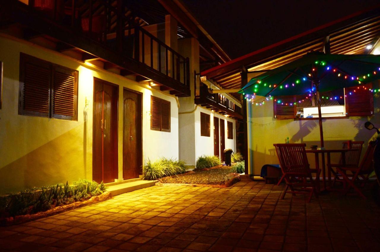 Capung Guesthouse Jimbaran Exterior foto